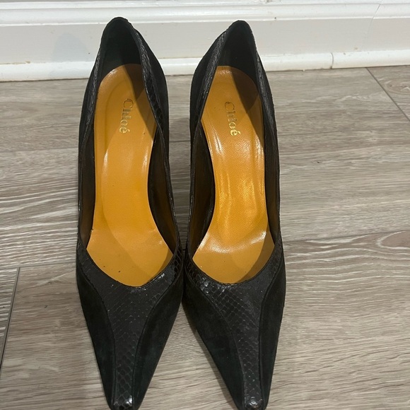 Chloe Black Heels - Picture 2 of 10